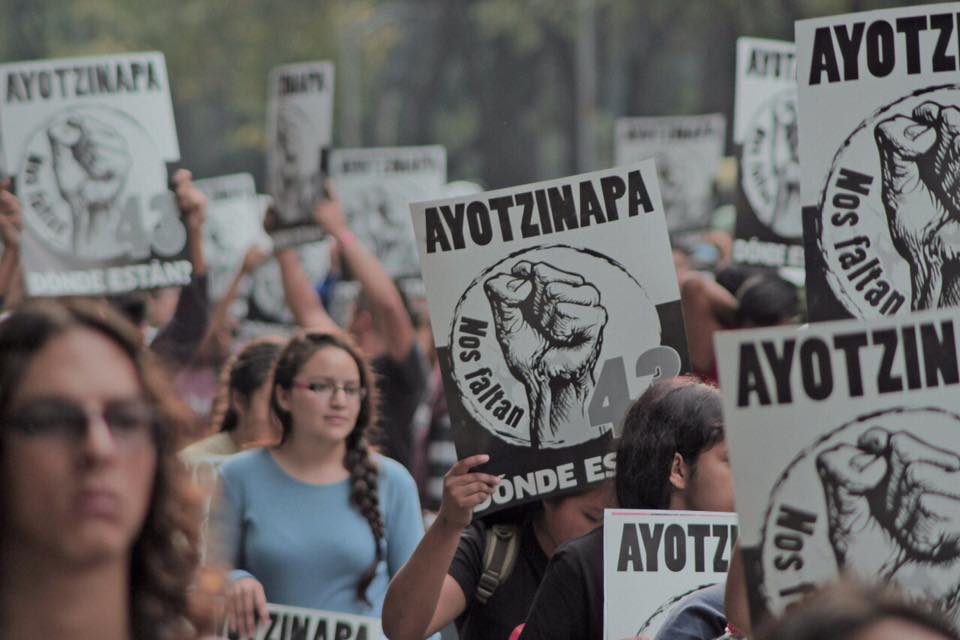 Ordena Poder Judicial de la Federación investigar posible responsabilidad penal de funcionarios de PGR por irregularidades en investigación del caso Ayotzinapa